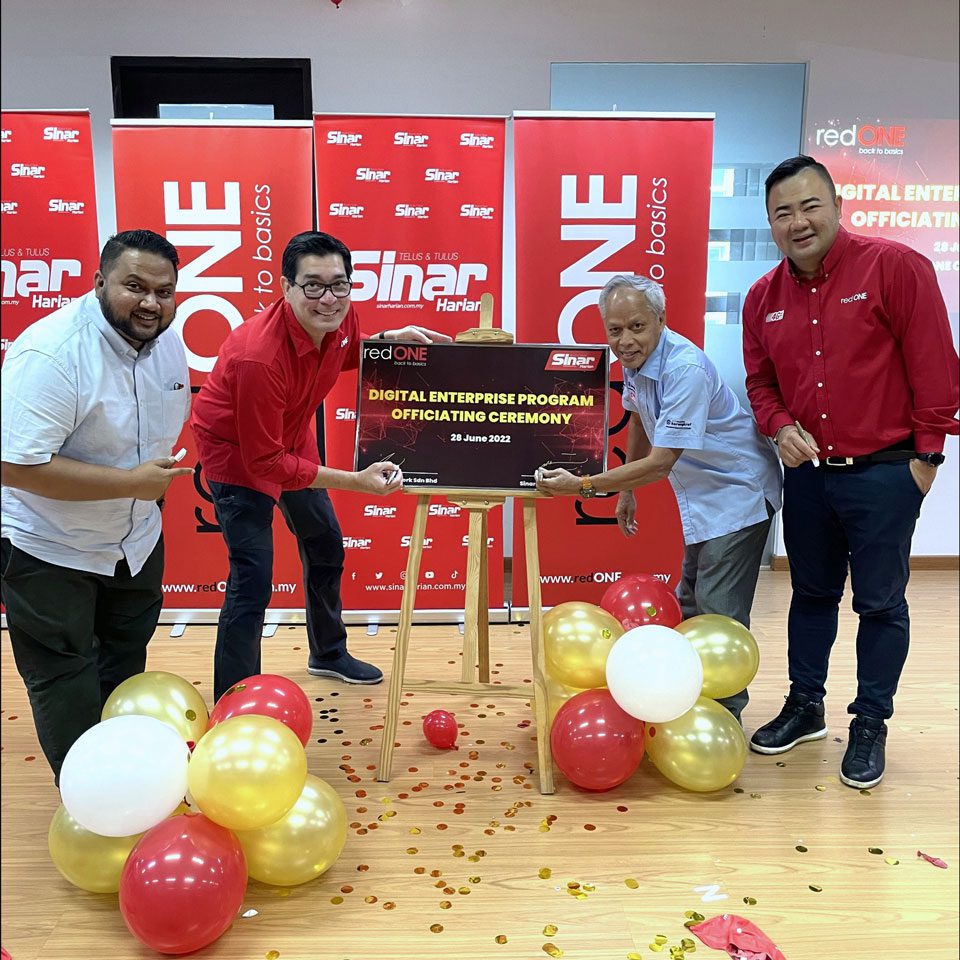 redONE digital enterpirse program officiating ceremony